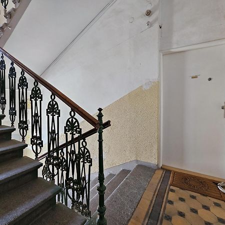 Design Apartment In The Heart Of 卡罗维发利 外观 照片